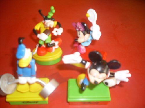 Familia Disney Nos Esportes De Vinil
